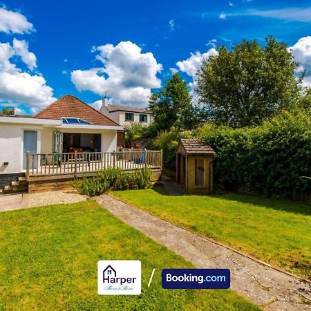 Spacious Detached Bungalow By Harperletting Short Lets & Serviced Accommodation Buckely With Pool Table & Driveway Buckley Eksteriør billede