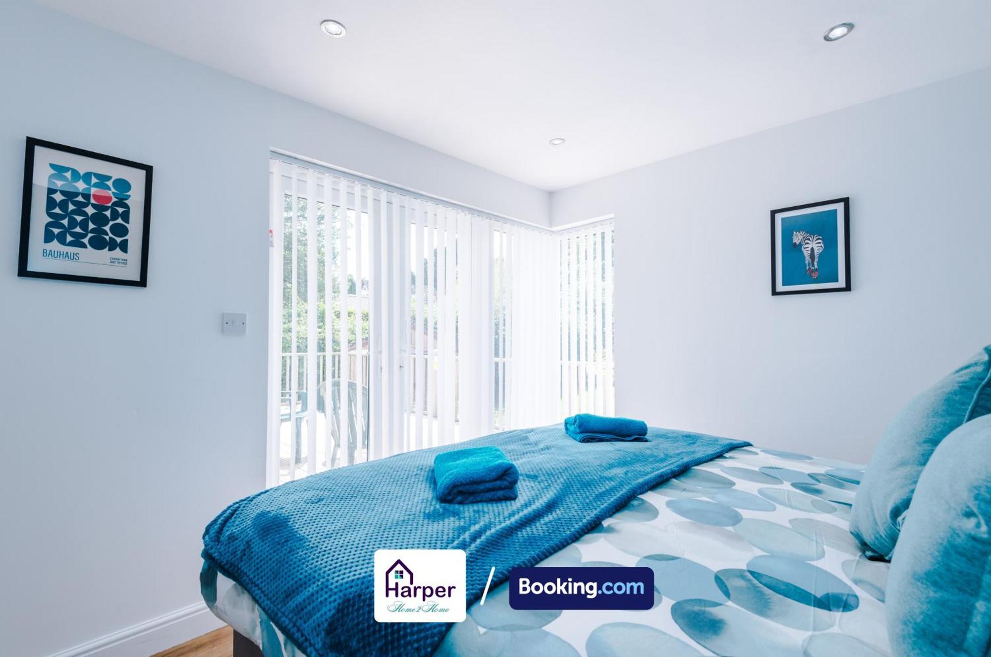 Spacious Detached Bungalow By Harperletting Short Lets & Serviced Accommodation Buckely With Pool Table & Driveway Buckley Eksteriør billede