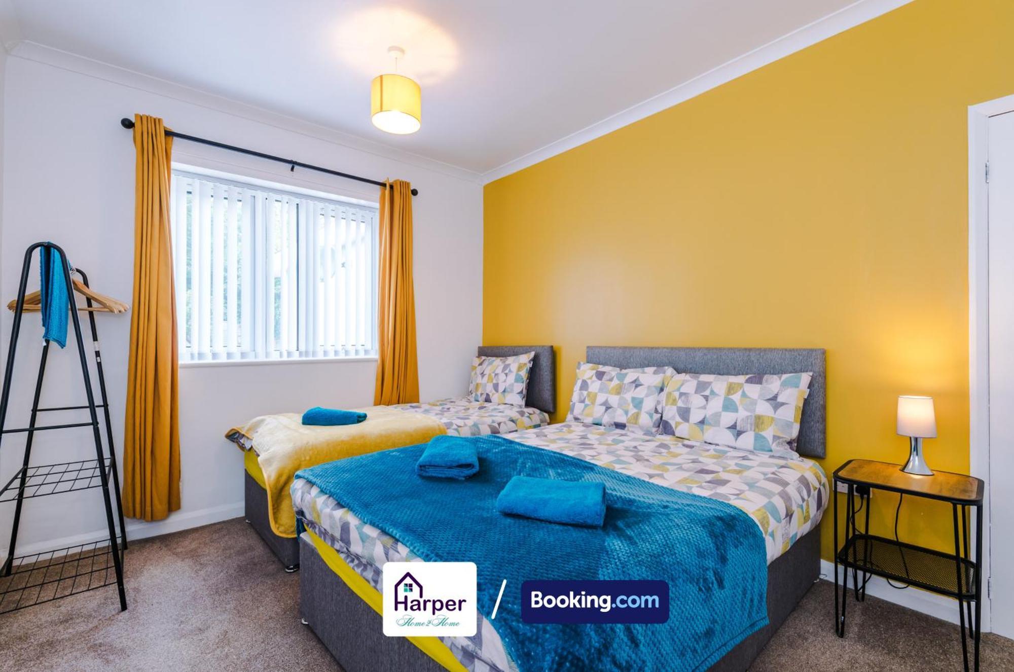 Spacious Detached Bungalow By Harperletting Short Lets & Serviced Accommodation Buckely With Pool Table & Driveway Buckley Eksteriør billede